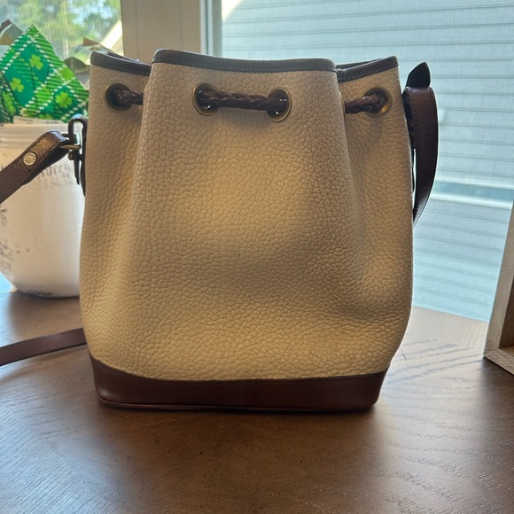 Dooney and Bourke vintage draw string bag. - Picture 3 of 8